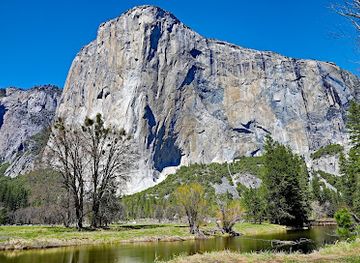 california/yosemite/attraction/el-capitan-meadow