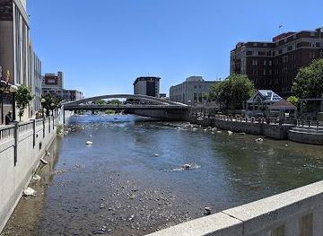 california/tahoe-city/attraction/virginia-st-bridge