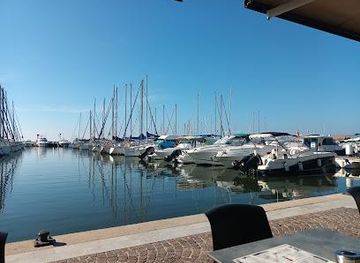 france/saint-tropez/attraction/office-de-tourisme