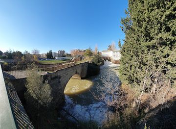 spain/zaragoza/attraction/fuente-de-los-incredulos