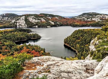canada/eastern-ontario/attraction/the-crack