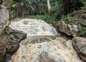 ghana/aburi/attraction/aron-waterfalls