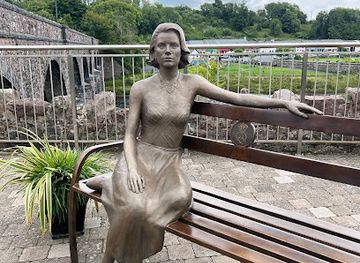 ireland/county-mayo/attraction/princess-grace-sculpture
