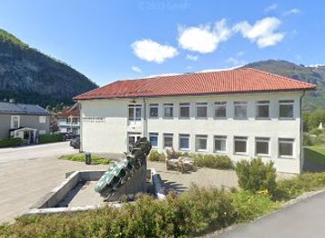 norway/buskerud/attraction/statua