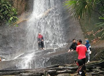 malaysia/southern-region/attraction/bukit-saga-via-taman-saga