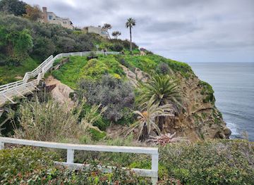 california/la-jolla/attraction/coast-walk-trail