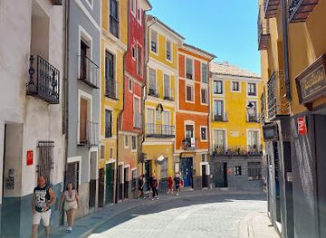 spain/cuenca/attraction/casas-de-colores-de-calle-alfonsoviii