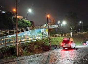 colombia/cocora-valley/attraction/portico-de-acceso-a-salento