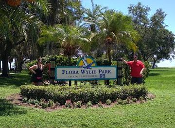 florida/tampa/attraction/flora-wylie-park