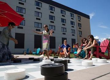 canada/niagara-falls/attraction/old-falls-street