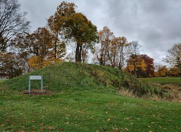 ohio/wayne-national-forest/attraction/newark-earthworks