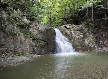 ukraine/vorokhta/attraction/rushirskyy-waterfall
