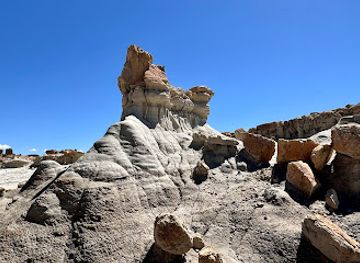 new-mexico/northeast-new-mexico/attraction/valley-of-dreams-trailhead