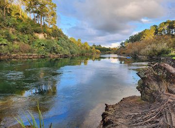new-zealand/taupo/attraction/hipapatua-recreational-reserve