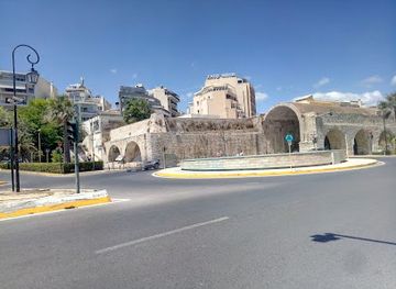 greece/heraklion/koules-fortress/attraction/fountain