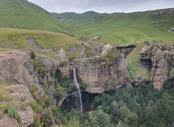 south-africa/drakensberg/attraction/gudu-falls
