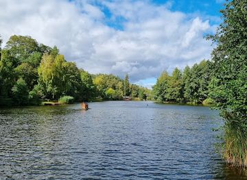 ukraine/kyiv-reservoir/attraction/mezhyhirya-galleon-pier