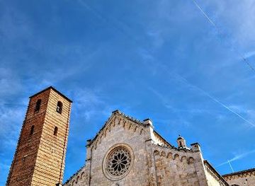 italy/pisa/attraction/duomo-di-pietrasanta