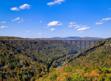 west-virginia/new-river-gorge-national-park-and-preserve/attraction/long-point-overlook