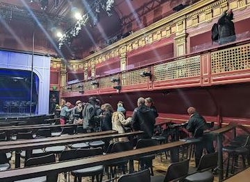 california/walnut-creek/attraction/club-fugazi-experiences