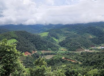 laos/xaisomboun-province/attraction/xiang-khuan-mountain-viewpoint