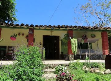colombia/los-llanos/attraction/reserva-natural-piedra-montada