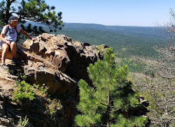 south-dakota/spearfish-canyon/attraction/crow-peak-trailhead