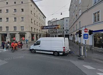 austria/salzburg/altstadt/attraction/springbrunnen-am-platzl