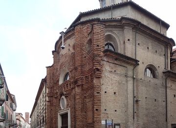 italy/langhe/attraction/chiesa-di-santa-maria-maddalena