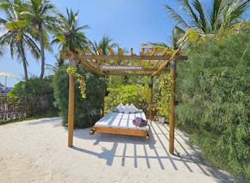 maldives/lhaviyani-atoll/attraction/komandoo-dream-bed
