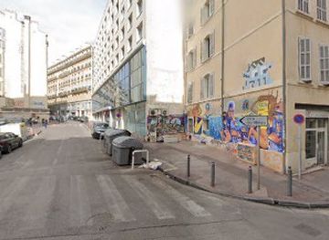 france/marseille/attraction/invader-pixel-art-corner-rue-coutellerie