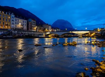 france/grenoble/attraction/tour-de-l-isle