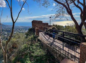 spain/costa-del-sol/attraction/paseo-de-la-muralla