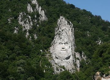 romania/drobeta-turnu-severin/attraction/bust-of-decebal