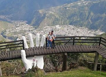 ecuador/ambato/attraction/las-antenas-viewpoint