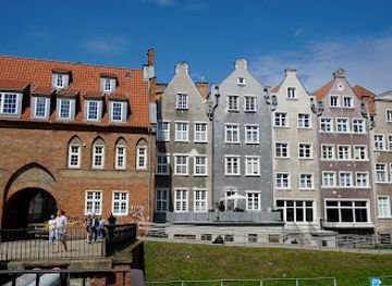 poland/gdansk/old-town/attraction/cow-s-gate