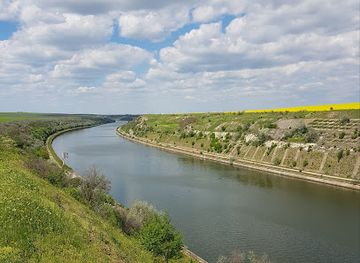 romania/dobrogea-plateau/attraction/the-monument-of-youth
