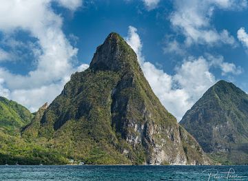saint-lucia/canaries/attraction/soufriere-waterfront