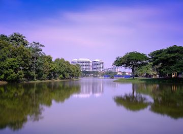 malaysia/southern-region/attraction/kota-kemuning-lakeside-park