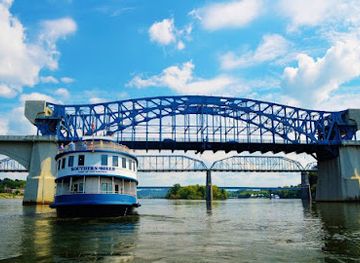 tennessee/chattanooga-riverfront/attraction/southern-belle-riverboat
