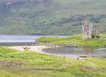 united-kingdom/sutherland/attraction/ardvreck-castle-waterfall
