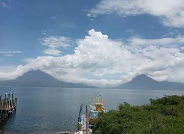 guatemala/chichicastenango-market/attraction/calle-santander