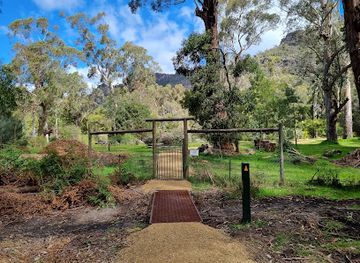 australia/western-district/attraction/halls-gap-botanical-gardens