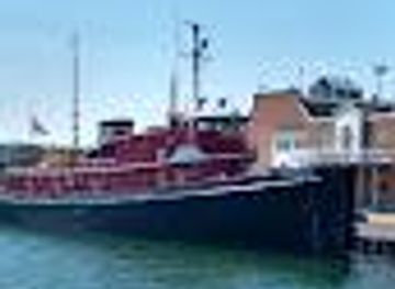 wisconsin/door-county/attraction/tug-john-purves