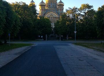 latvia/liepaja/attraction/lacplesa-darzs