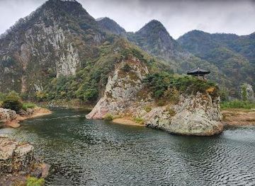 south-korea/muju-ski-resort/attraction/wollyu-bong