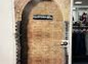 new-york/thousand-islands/attraction/the-campus-bookstore