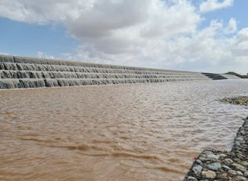 oman/ibri/attraction/wadi-sulaif-groundwater-recharge-dam