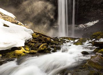 oregon/cascade-mountains/attraction/tamanawas-falls-trailhead