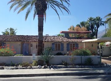 california/palm-springs/racquet-club-estates/attraction/ruth-hardy-park